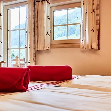 Apartchalet Joerglerhof アパート ゲルロス